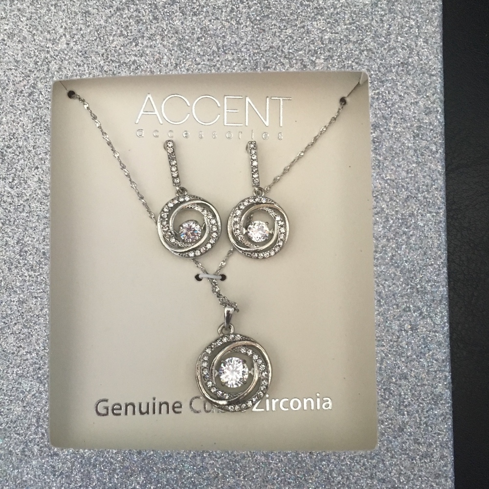 Dressy Classy Necklace & Earrings Set Zircon